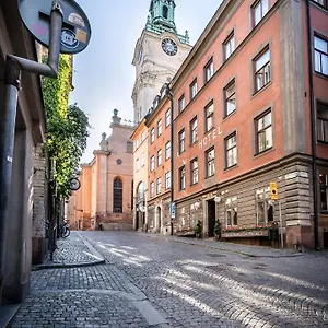 https://lady-hamilton.find-stockholm-hotels.com